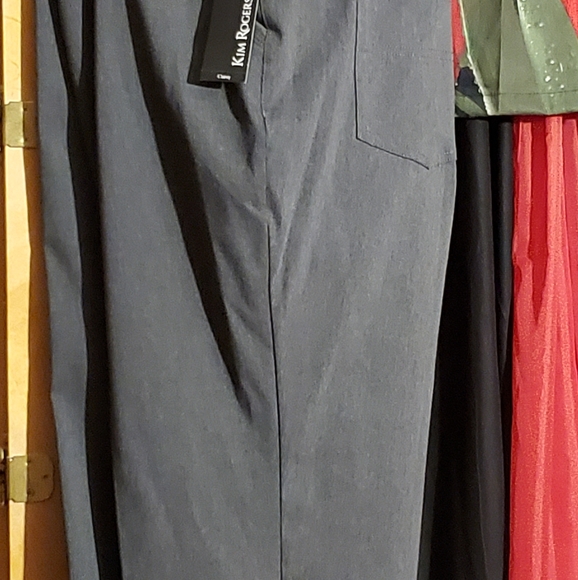 Clothes - Picture 2 of 3